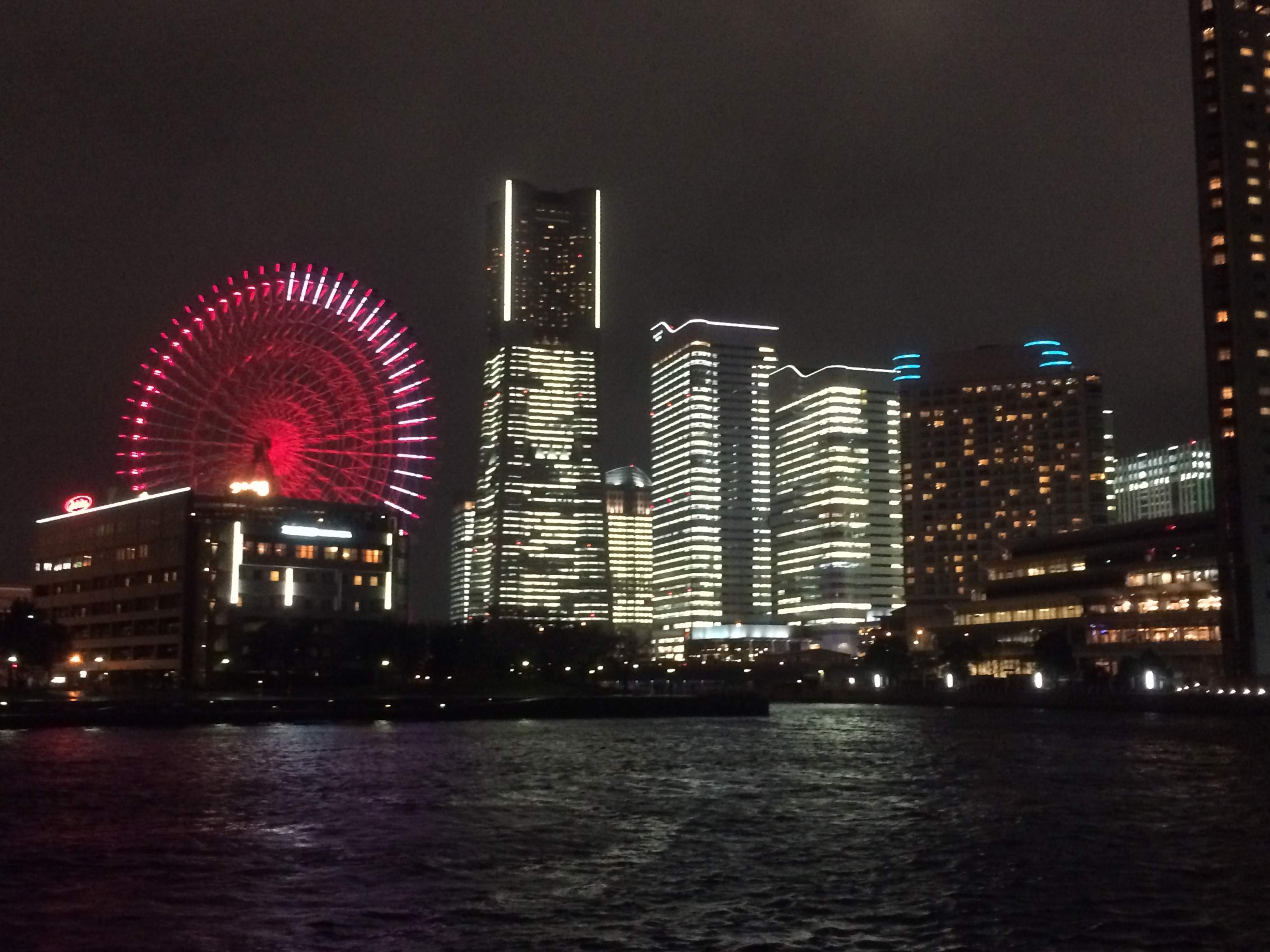 仲間内で安心安全!3名様以上の貸切りナイトクルージング♪