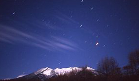 森林、星空下漫步和雪中露天溫泉