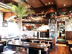 カレーの名店サンアロハ
