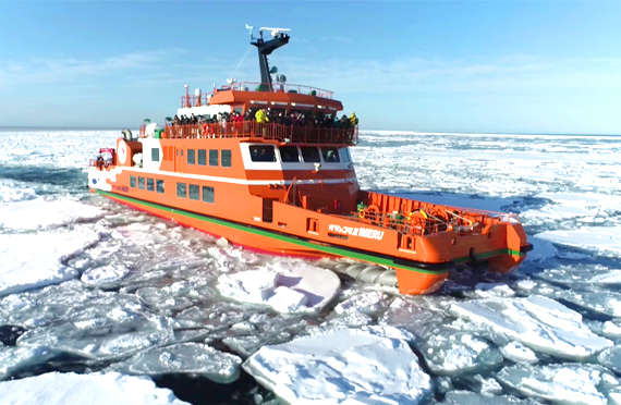 2023　流氷砕氷船『ガリンコ号III・IMERU』乗船体験と昼食はカニ足付き海鮮炉端焼きに舌鼓