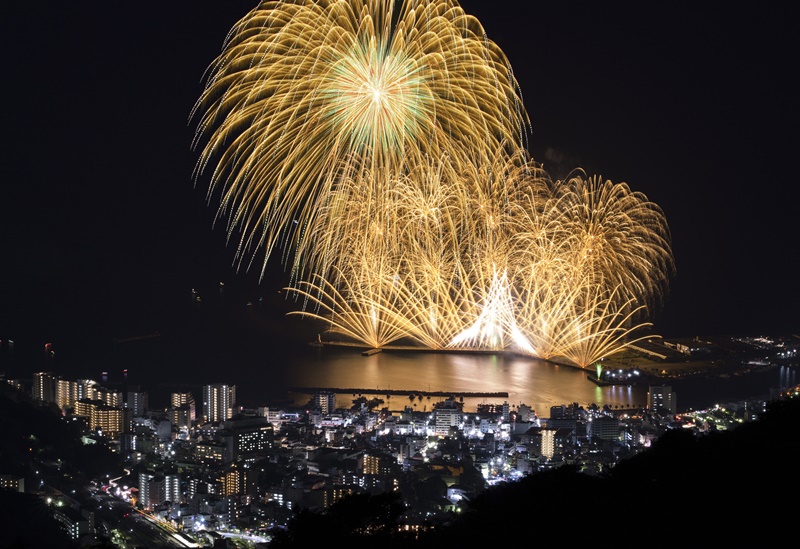 熱海海上花火大会バスツアー