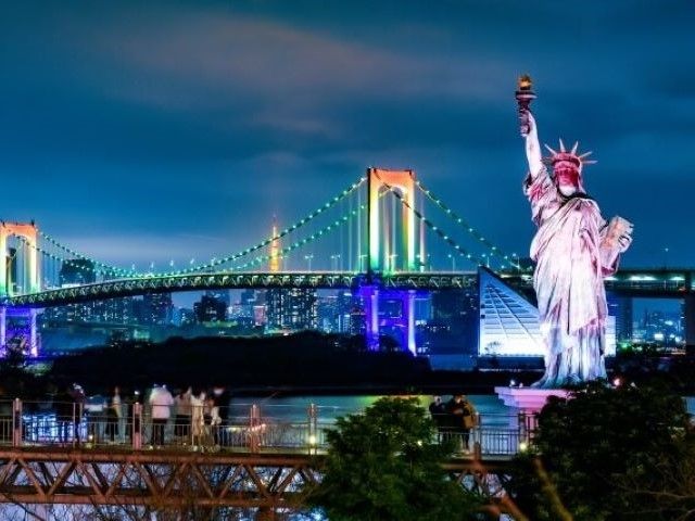 麻布台ヒルズクリスマスマーケット