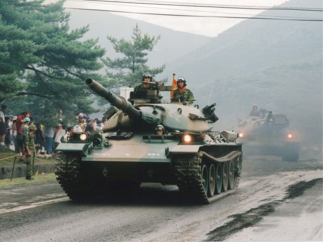 陸上自衛隊 富士駐屯地へ！1日限りの限定イベント！　富士学校開校・富士駐屯地 記念行事見学バスツアー【027027-722】