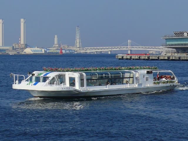 横浜スパークリングトワイライト花火鑑賞