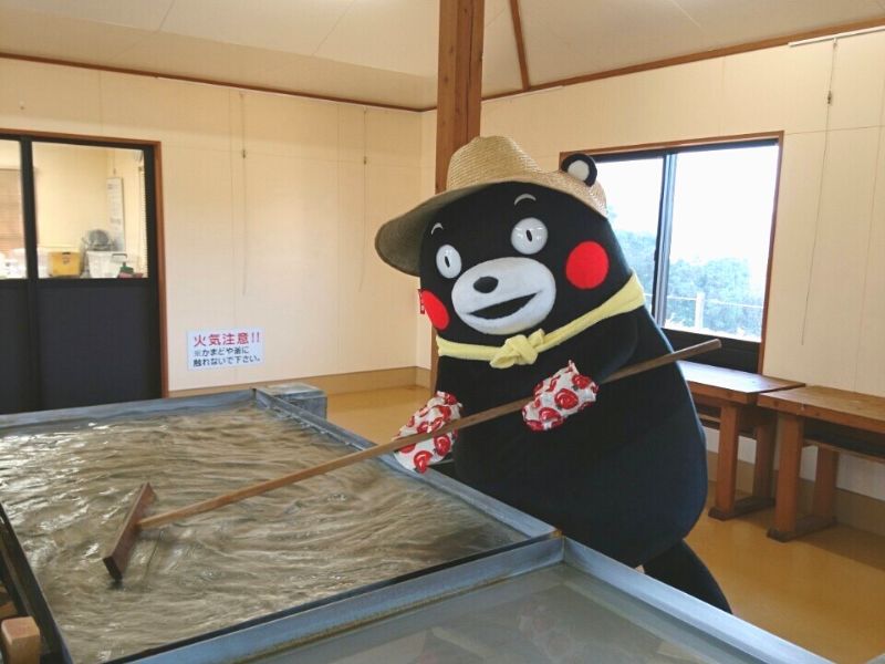 【くまモンFARM（くまモンファーム）認定No.003御立岬 塩むすび館】塩づくり体験！くまモンデザインの容器付