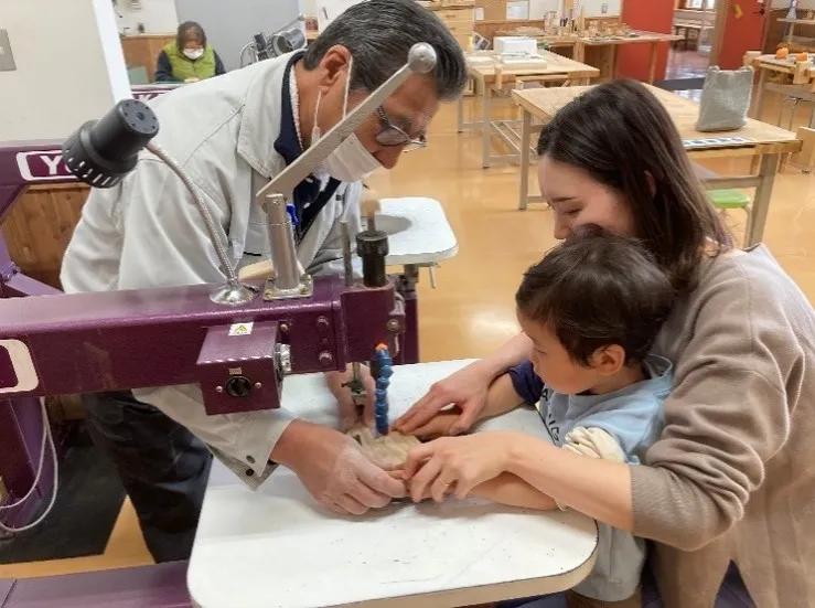 【北見市おんねゆ】★北海道北見バスフリーパス2日間付き★北海道の木材で作ろう！冬の木工芸　～心癒す和みのランプシェード～