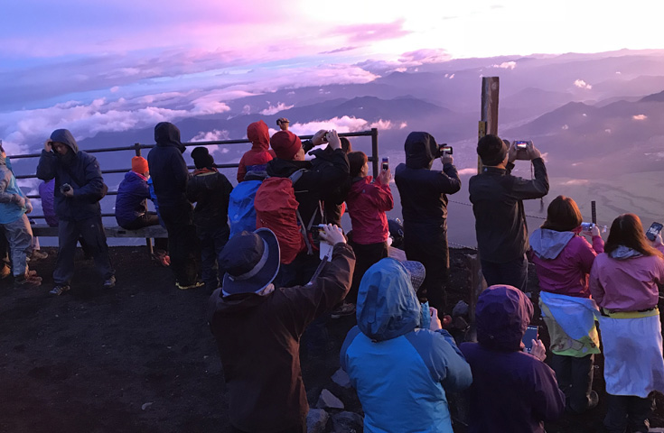 大特典付!フリープラン富士山を歩こう<本八合目富士山ホテル指定プラン>
