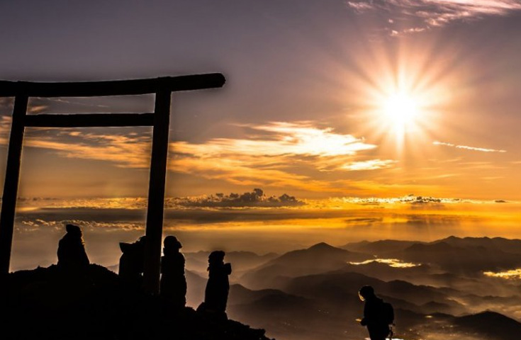 【首都圏発フリープラン】8大特典付！フリープラン富士山を歩こう≪八合目白雲荘指定プラン≫