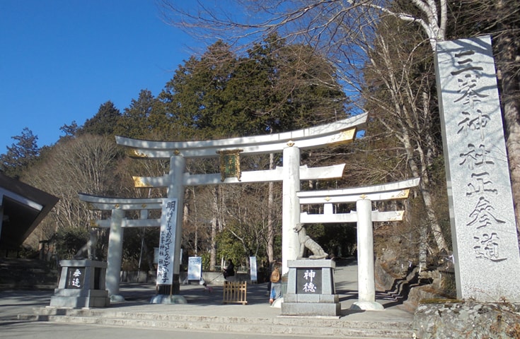 photo1
