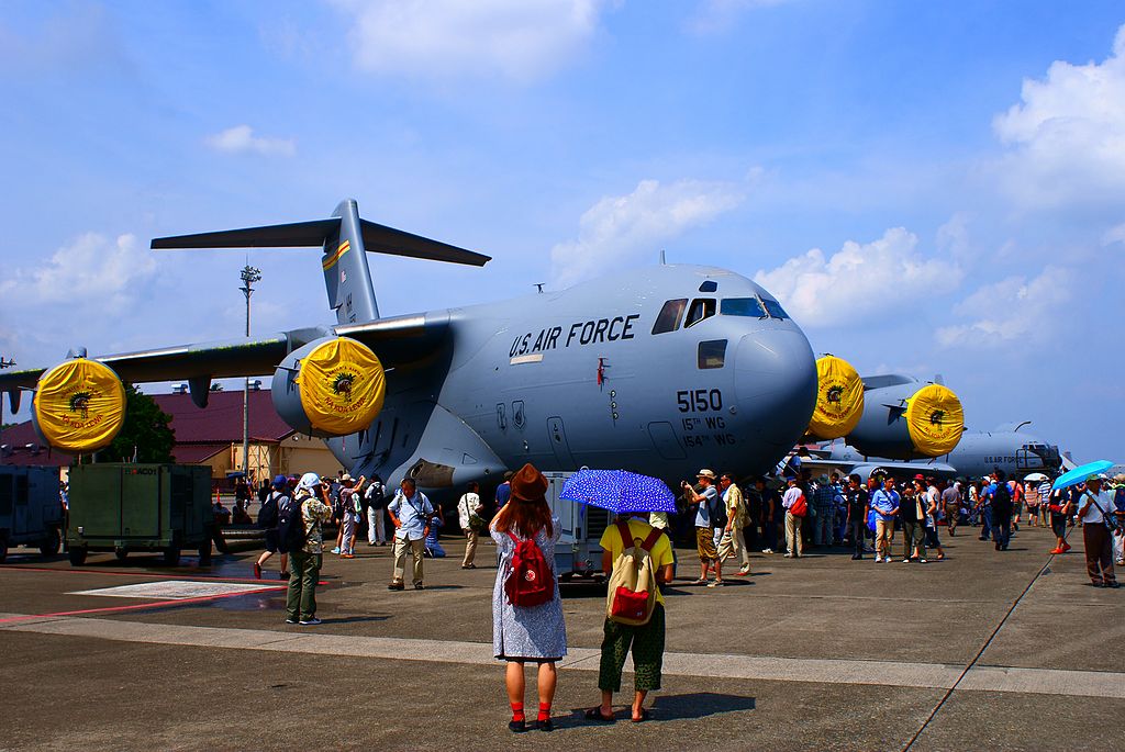 アメリカ空軍 横田基地 フレンドシップ・フェスティバル2024 と 昭和記念公園フラワーフェスティバル