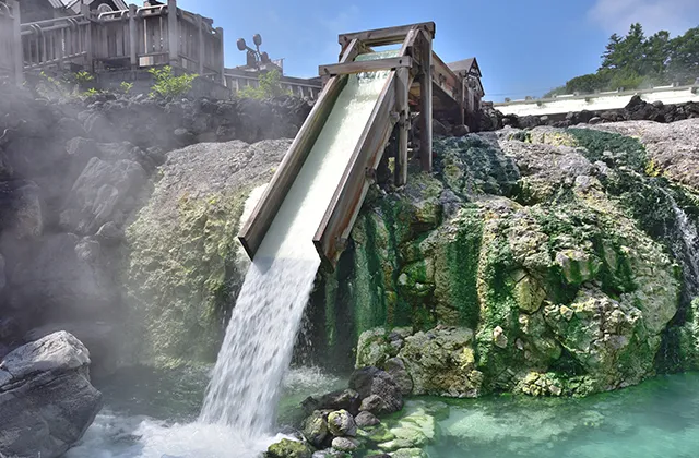 ＜新宿発・西船橋発＞ 天下の名湯！草津温泉で過ごすお正月 と 開運！上州２大初詣（伊香保神社＆水沢観音）の旅 ２日間