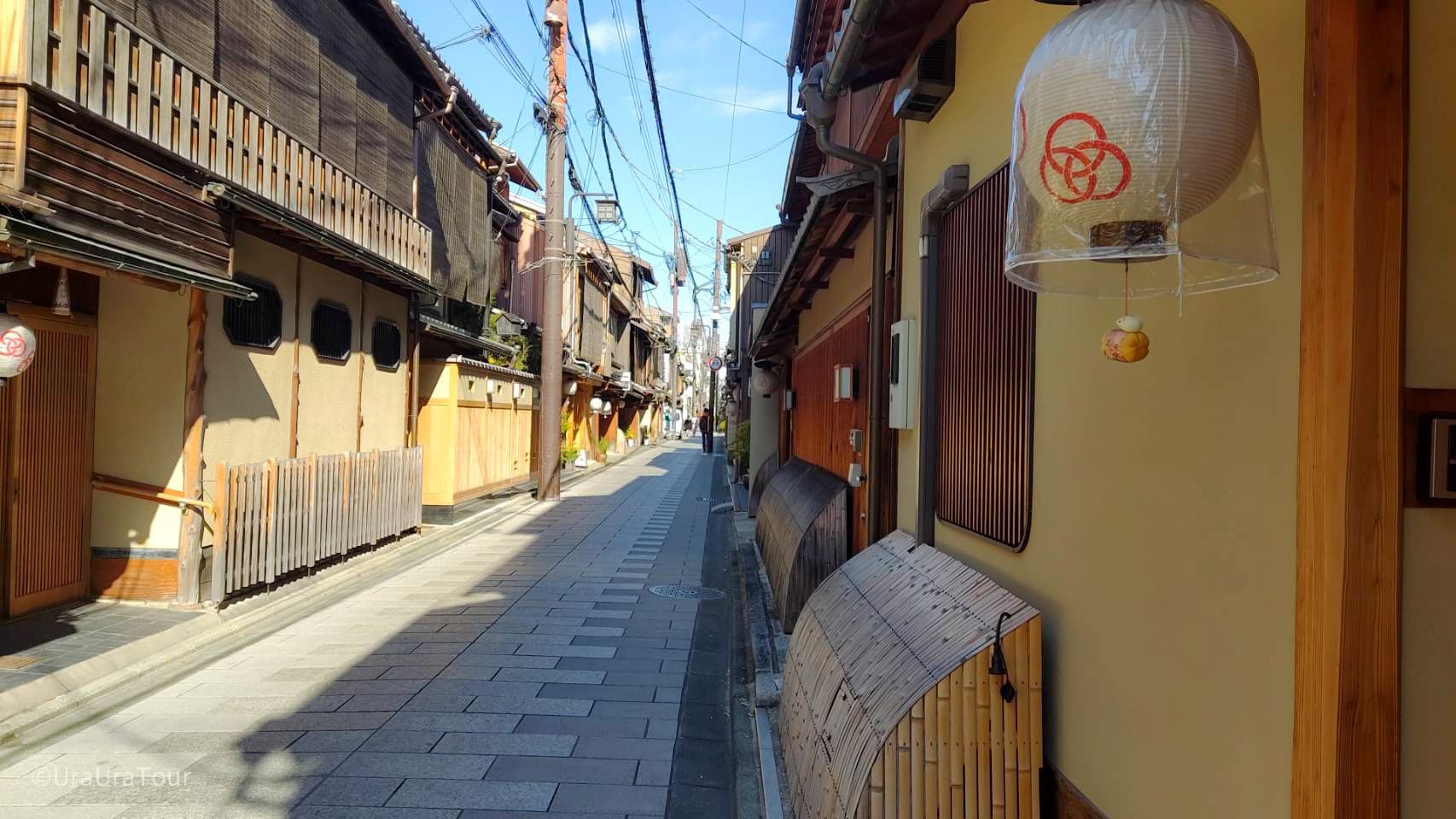 秘密の京都さんぽツアー♪～街歩きのプロが教える、京都の裏ネタ&歴史トリビア～