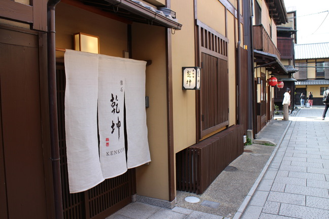 photo1