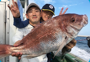 【大阪湾/釣り船】マダイ狙い1日便(エサ・氷別)