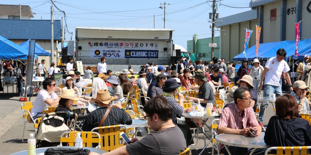 ＜北海道リゾートライナー＞増毛春の味まつり2024日帰りバスツアー　今年も開催！増毛特産甘エビの即売や地酒、飲食屋台などの露店も並ぶ春のうまいもんイベント