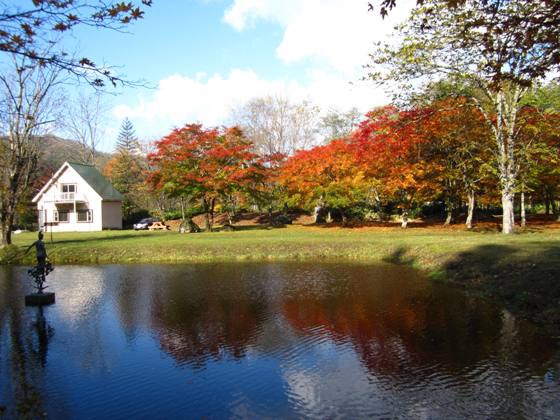 選べる昼食付！秋の然別湖クルーズと「福原山荘」特別公開！竜仙峡・秋景色の日勝峠・紅葉名所めぐり！