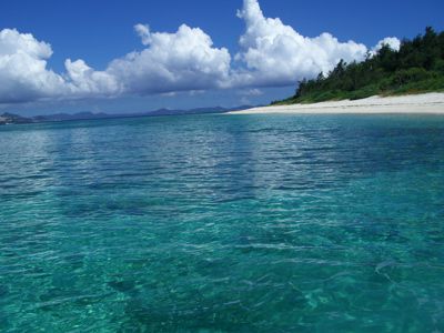 【美しく、白い砂浜でコバルトブルーの水納島☆お得な日帰り海水浴プラン】