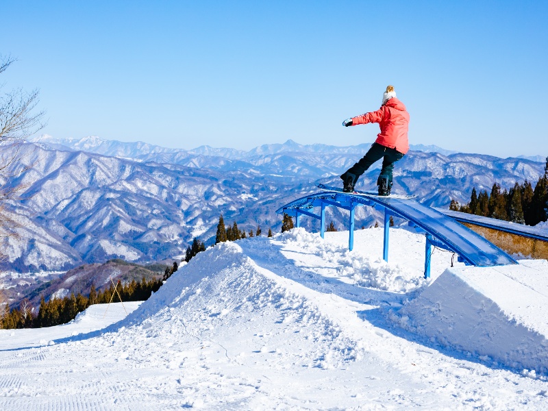 【東京・朝発】日帰りスキーバスプラン≪ノルンみなかみスキー場 ≫リフト券付【S6-1164-H37200】