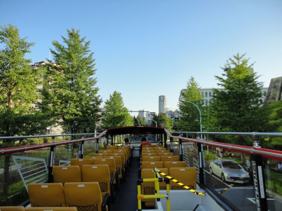 2階建てオープンバスで東京観光！スカイバスで行く皇居・銀座・丸の内コース（約50分）