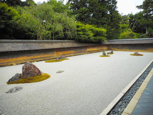 ＜CB＞～京都昼の早まわり～歴史ある寺院の庭園と仏像