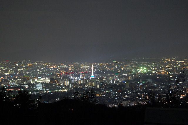 ｊｒ京都駅烏丸口 発 舞妓はんとの夕べ 鷹ヶ峯しょうざん庭園 旅プラスワン