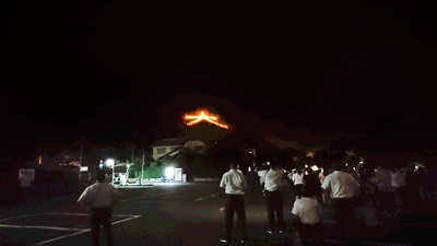 photo1