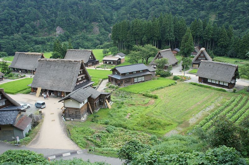 富山発 世界遺産 五箇山と越中の小京都 城端周遊一日コース