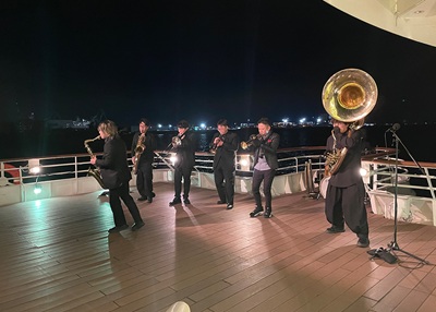 シンフォニー・カウントダウンクルーズ