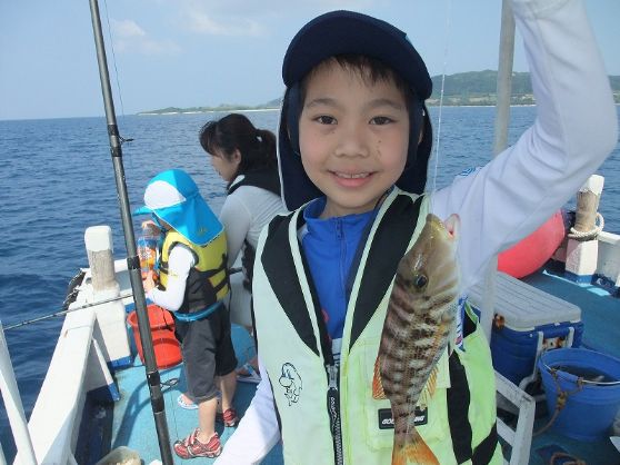 初心者大歓迎☆釣らせます♪食べれます♪キレイな石垣島の海で体験フィッシング☆