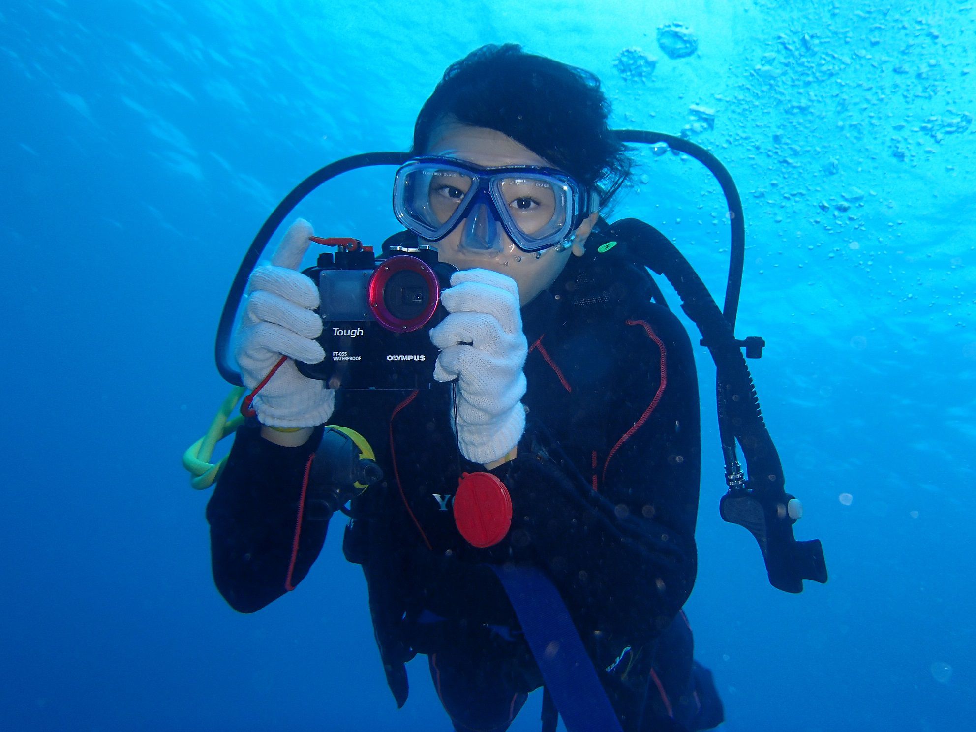 【慶良間海域 ・半日・日本語必須ツアー】ウォータースライダー・ブランコ付きの船で行く！ケラマ海域半日 OPG体験ダイビング＆シュノーケルツアー