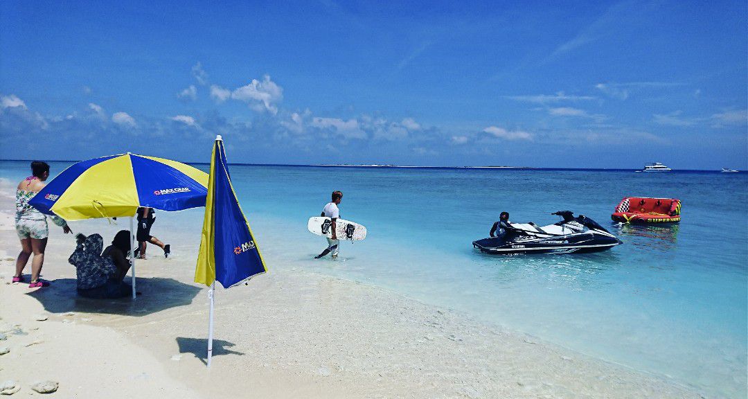 【北部・名護市】免許なしジェットスキーツーリング！！ 瀬底島&水納島コース！！