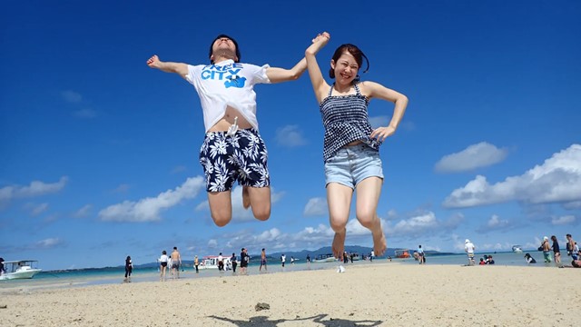 【石垣発→竹富着】幻の島 泳がず楽しむ上陸ツアー＋竹富フリー観光　シュノーケル＆マーメイドフォト＆ドローン撮影などすべて無料