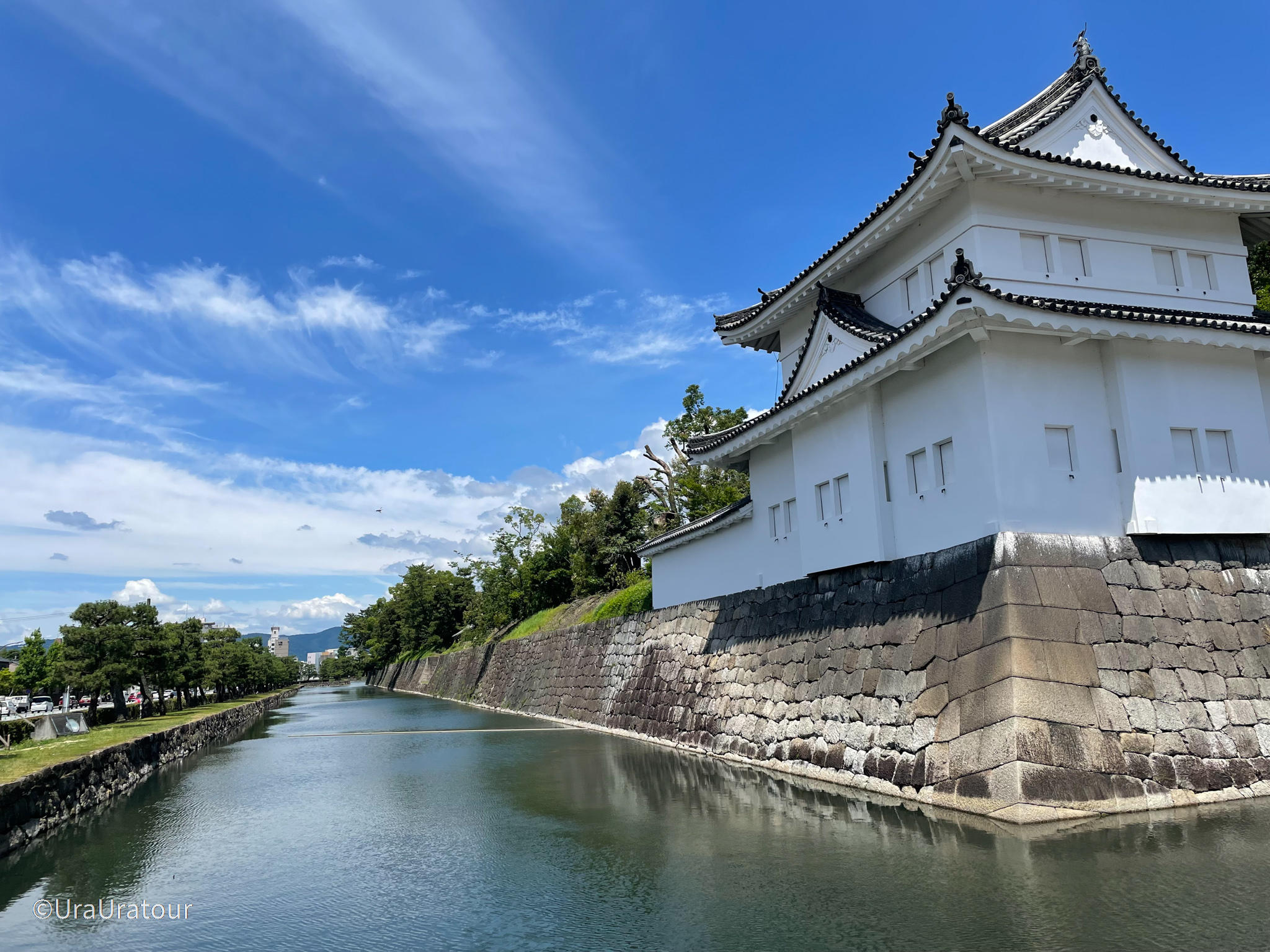 【戦国ガイドがご案内する！】外堀！内堀！石垣から見る二条城ツアー★二条城ぐるっと回れば歴史に当たる！？