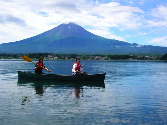Canoeing experience at Kawaguchiko